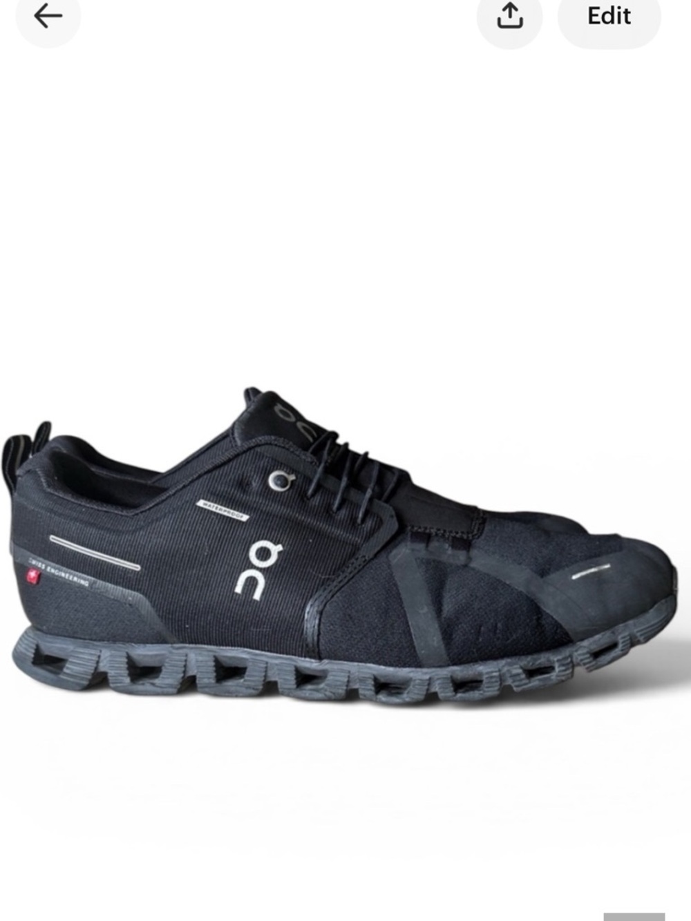 ON CLOUD men’s black running shoe very good condition size 11.5